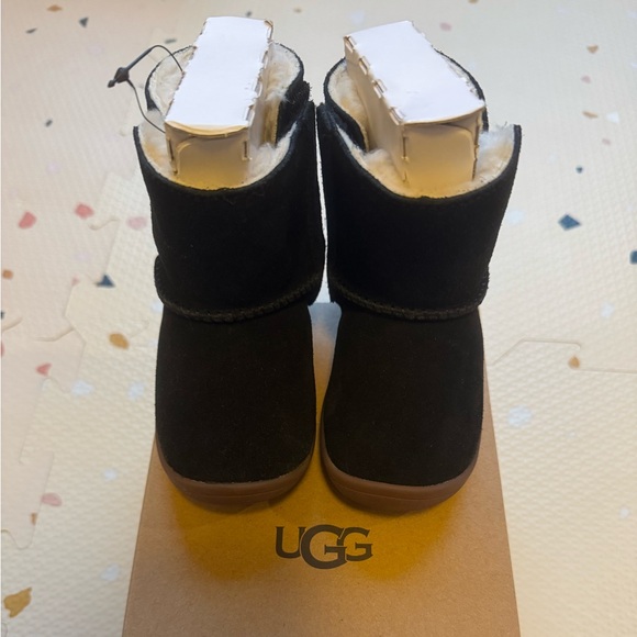 UGG Keelan Boots Size 5 - Picture 8 of 10